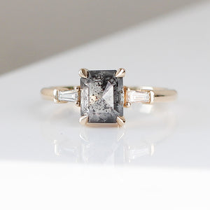 Emerald shape diamond ring