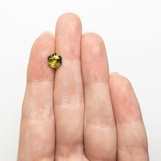 1.52ct 7.57x6.56x4.18mm Hexagon Step Cut Sapphire 25384-03