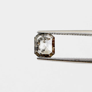 Rectangular salt and pepper diamond