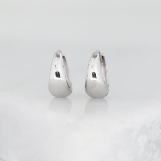 Flow Hoops in White Gold front view