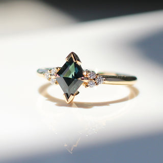 Teal Kite Sapphire Ring detail front view in sunlight