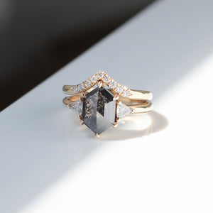 Black Diamond Ring 
