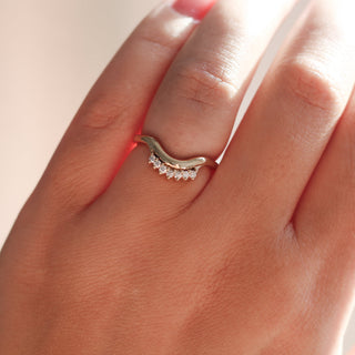 Diamond Tiara Contour Band