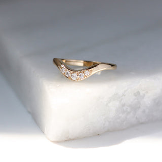 Large Diamond Wave Band quarter view on marble