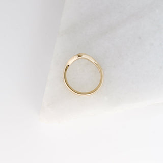 Large Diamond Wave Band proifile view on marble