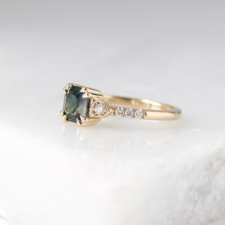 Nebula Green Sapphire & Diamond Ring - Yuliya Chorna Jewellery