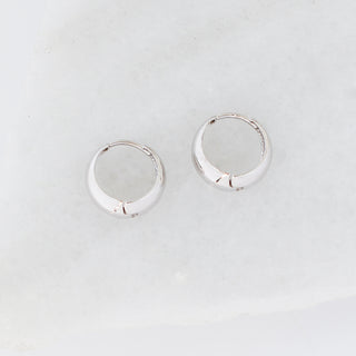 Flow Hoops in White Gold profile view
