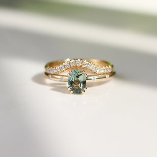 0.79ct Lira Mint Green Oval Sapphire Solitaire Ring