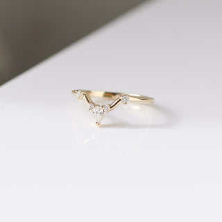 Yellow gold pointed contour band with white diamonds, quarter view