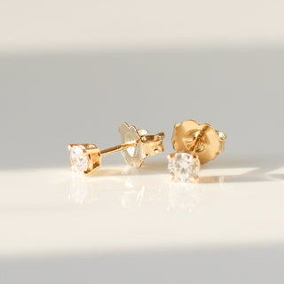 Round Diamond Stud Earrings side detail view