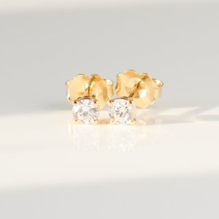 Round Diamond Stud Earrings detail view