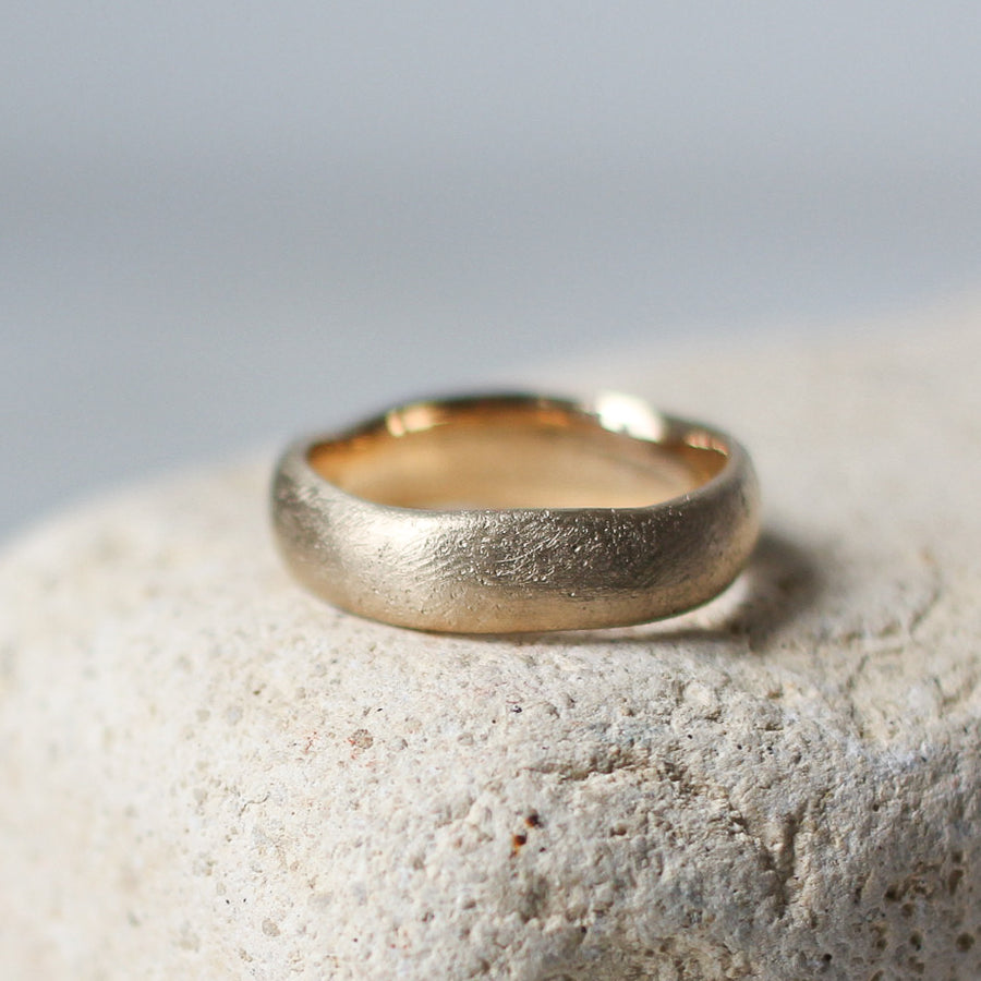 Textured Wide Band in Yellow Gold 