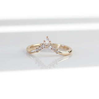 Serina Diamond Crown Band in yellow gold quarter view