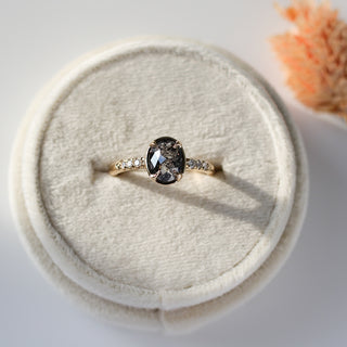Oval salt and pepper diamond ring in yellow gold in ring box